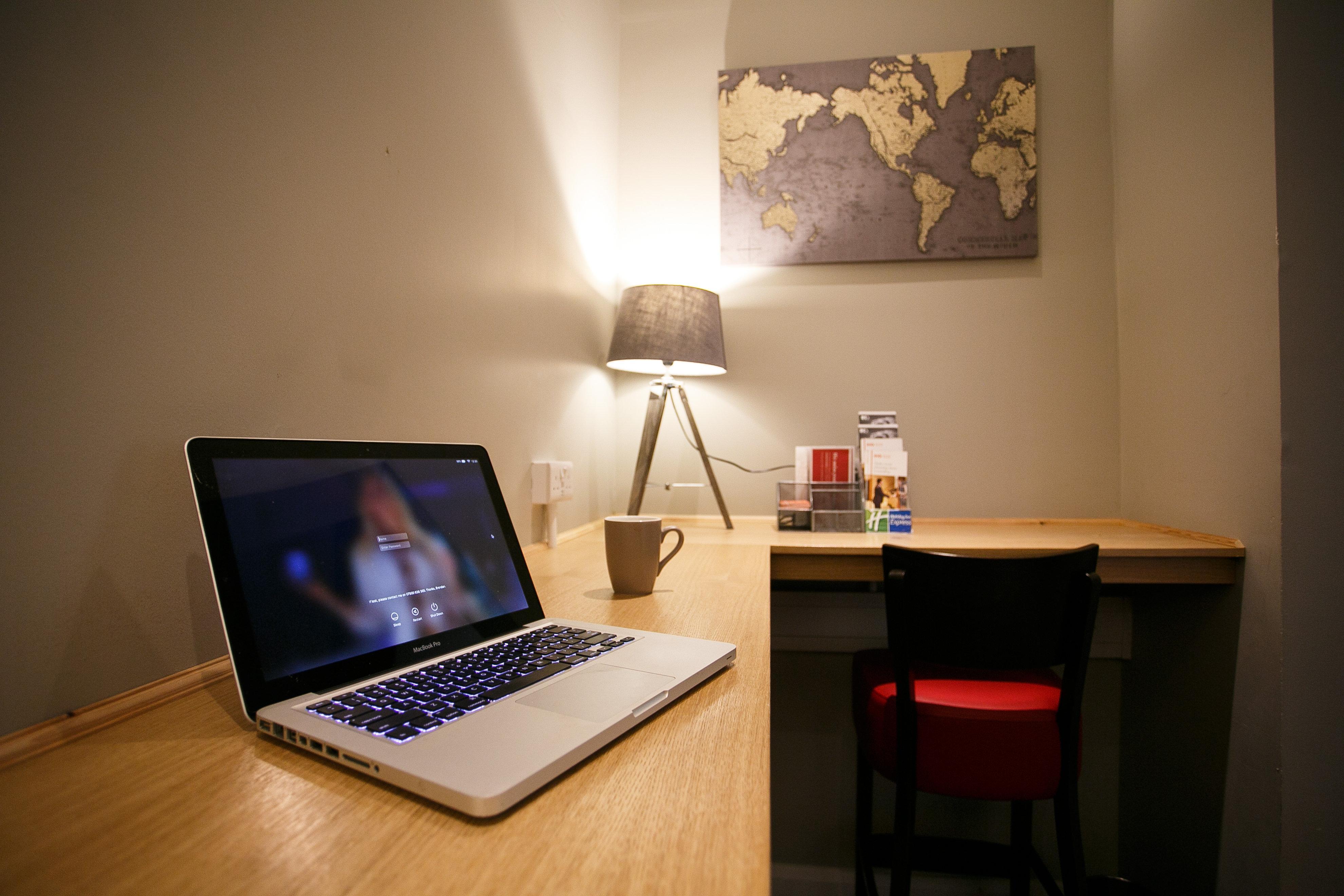 Holiday Inn Express Antrim By Ihg מראה חיצוני תמונה