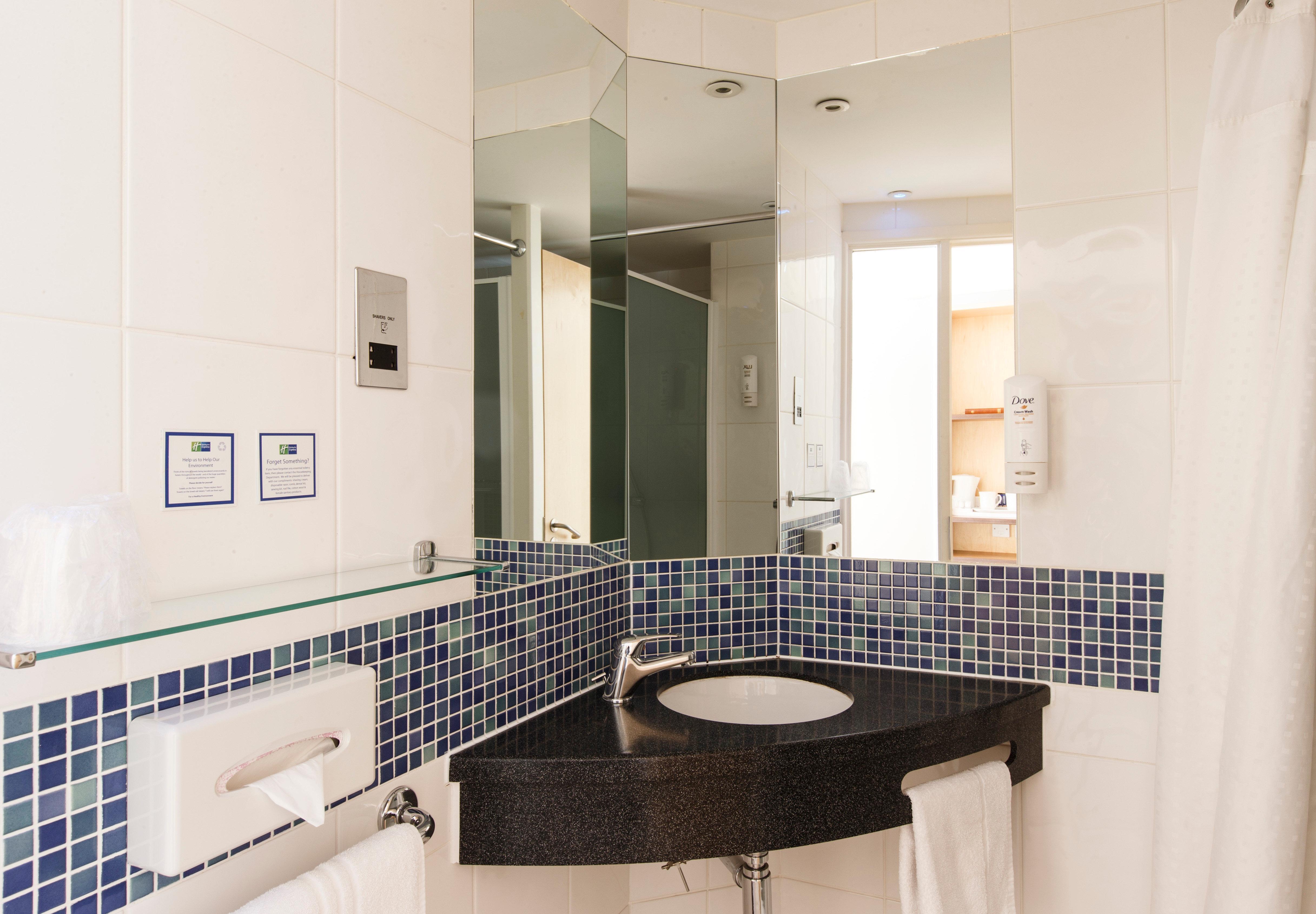 Holiday Inn Express Antrim By Ihg מראה חיצוני תמונה