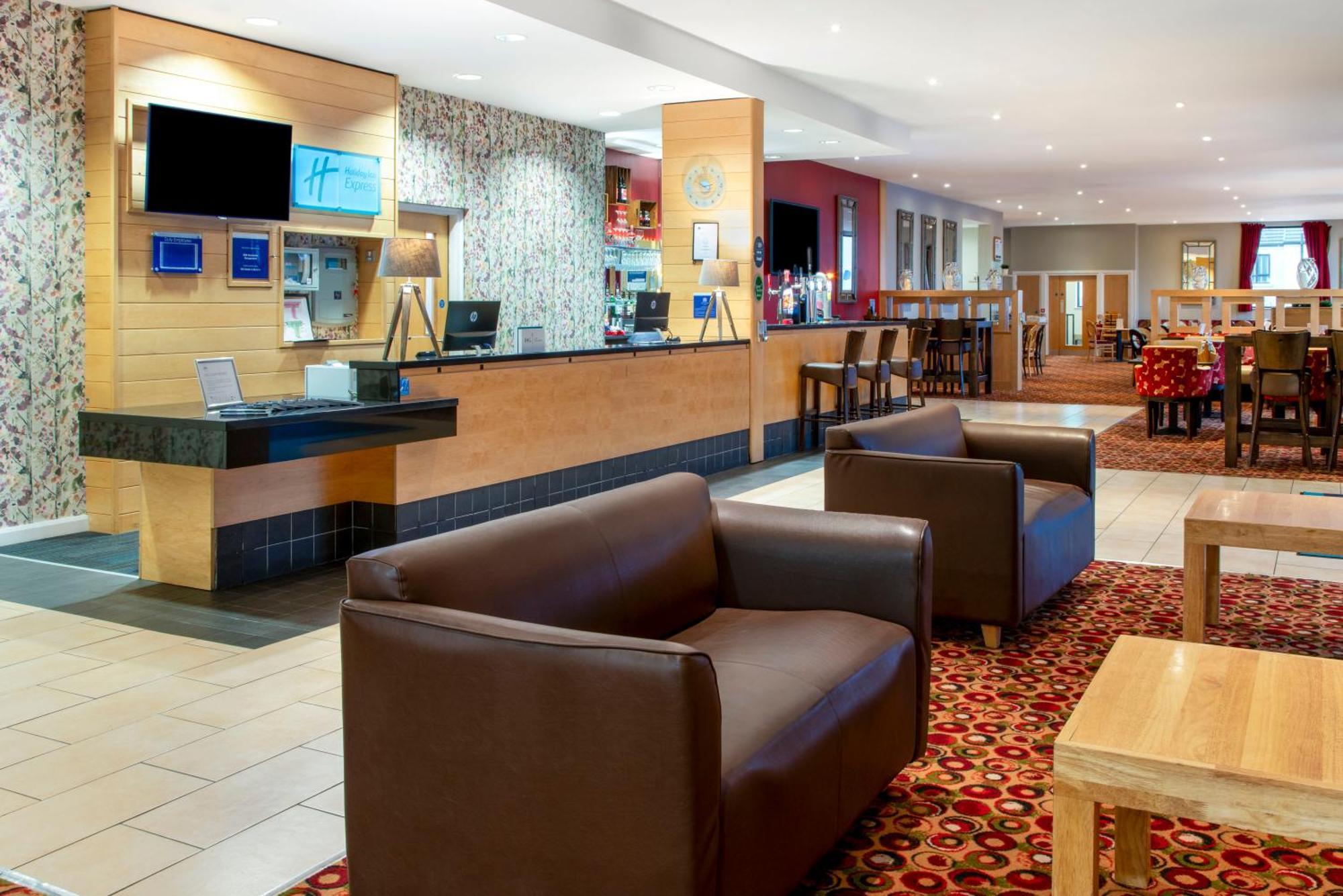 Holiday Inn Express Antrim By Ihg מראה חיצוני תמונה