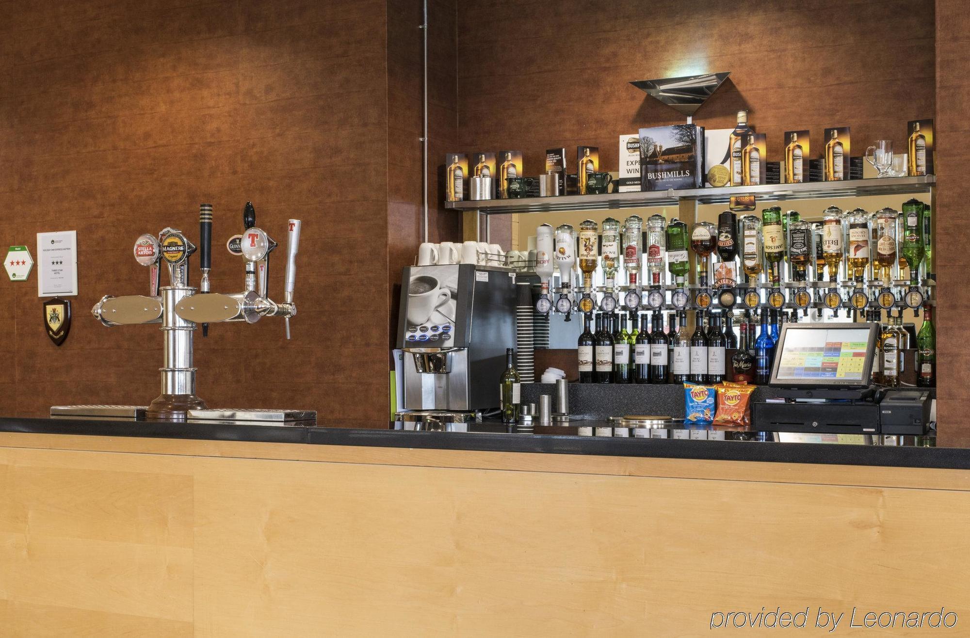Holiday Inn Express Antrim By Ihg מראה חיצוני תמונה