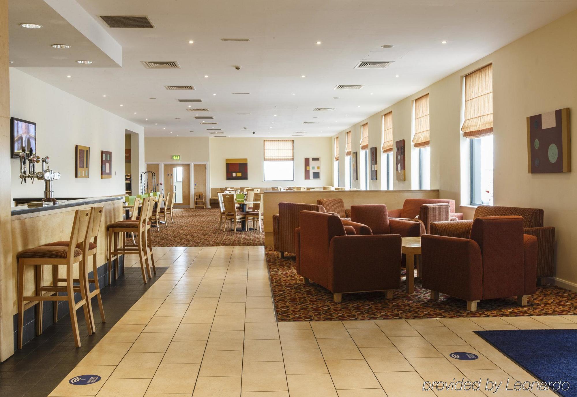 Holiday Inn Express Antrim By Ihg מראה חיצוני תמונה