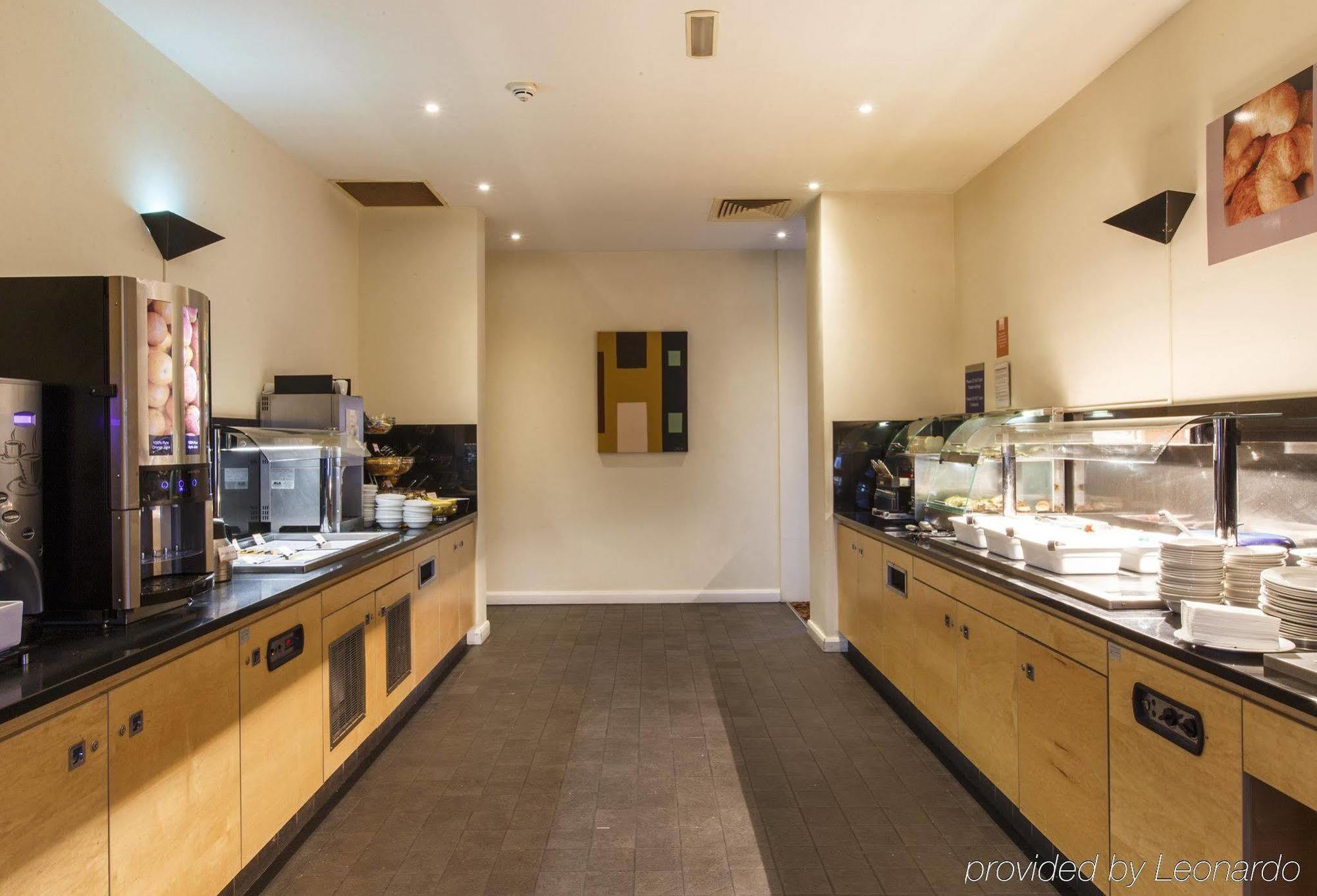 Holiday Inn Express Antrim By Ihg מראה חיצוני תמונה