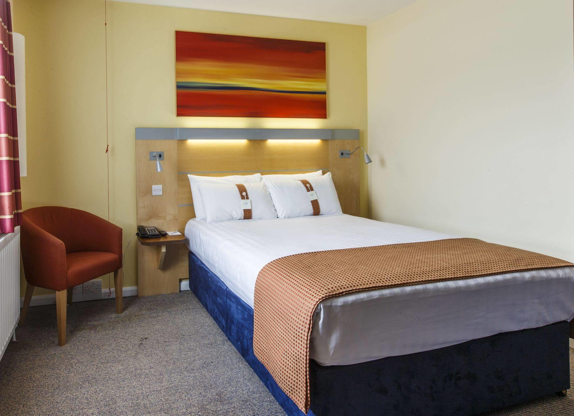 Holiday Inn Express Antrim By Ihg מראה חיצוני תמונה