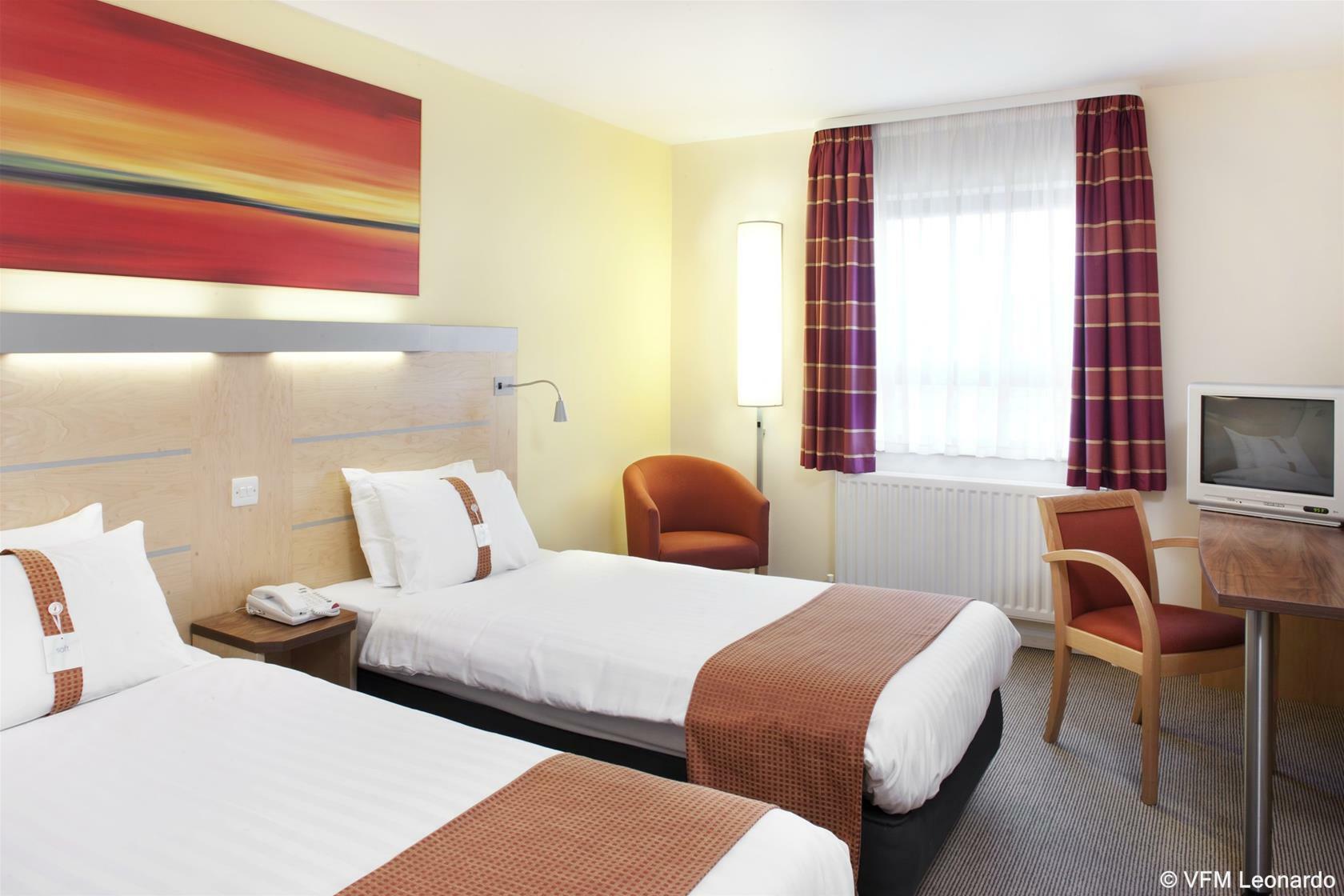 Holiday Inn Express Antrim By Ihg מראה חיצוני תמונה